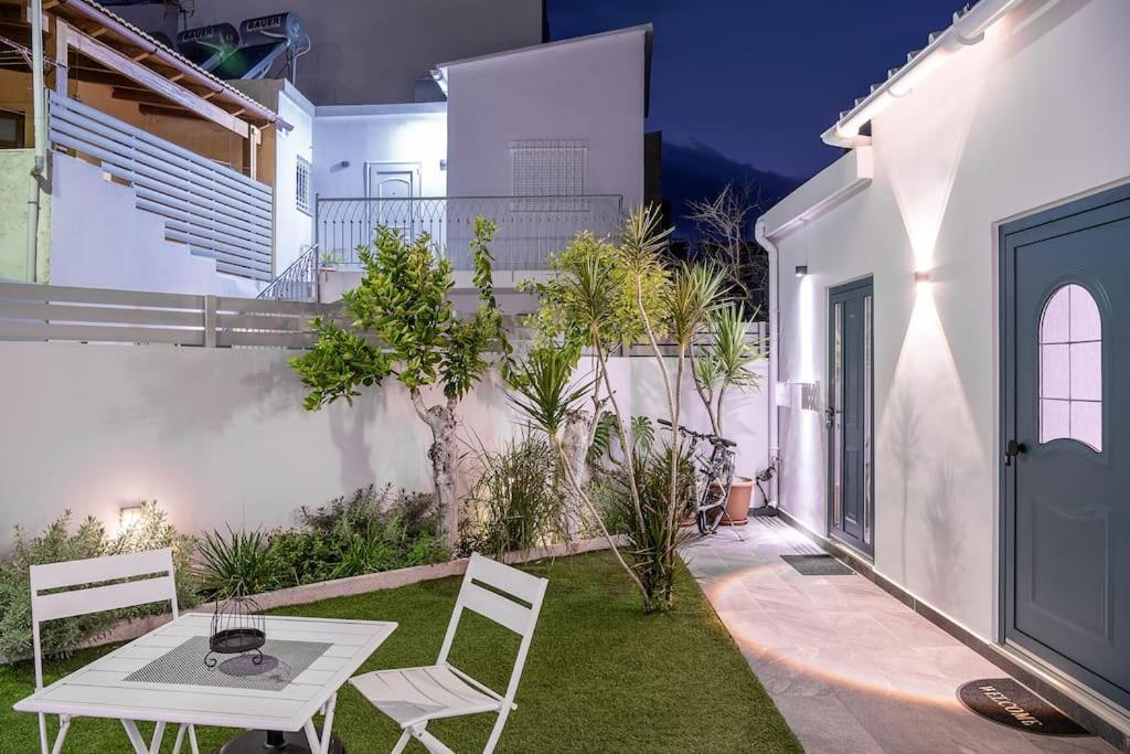 M City Apartments, Garden 2 La Canea Esterno foto